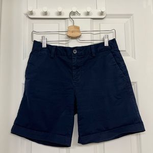 Banana Republic Navy Chino Roll-up Shorts size 0